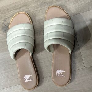 Sorel Women's White Quilted Slide Sandals